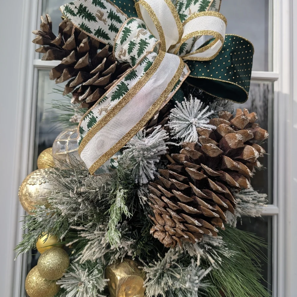 Elegant, Chic Emerald Green & Gold Door Swag